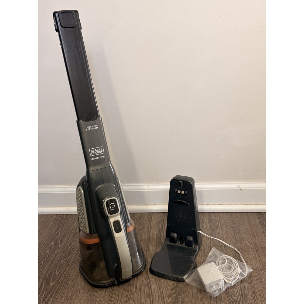 Used BLACK+DECKER Dustbuster Cordless Handheld Vacuum Sweeper +Charger Vac Sweep